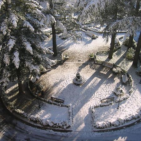 Hotel Miravalle 2000 Lizzano In Belvedere Bagian luar foto